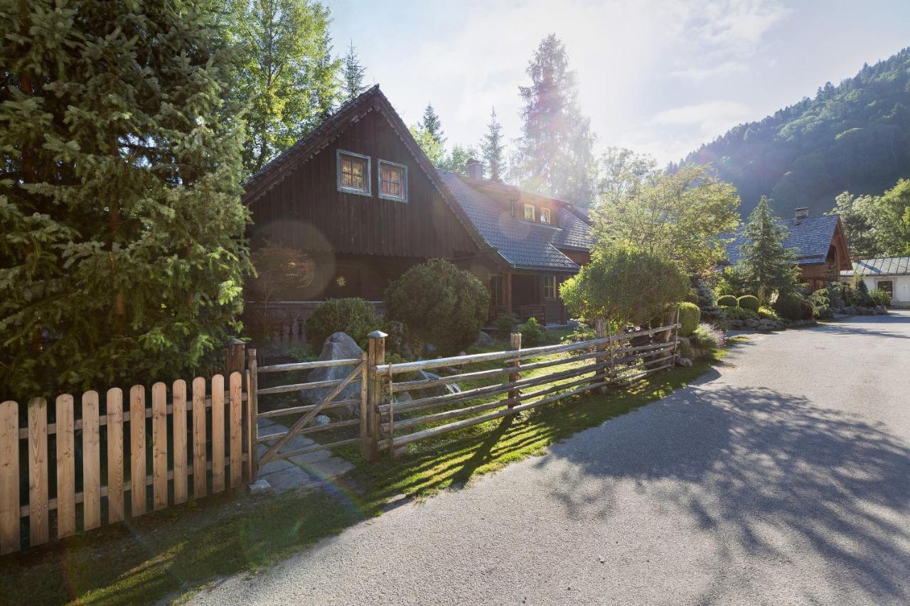 Das Dorf In Der Stadt Schladming Exteriör bild
